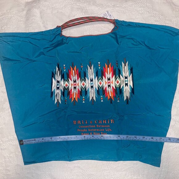 Large Ball & Chain Tote - Picture 4 of 6